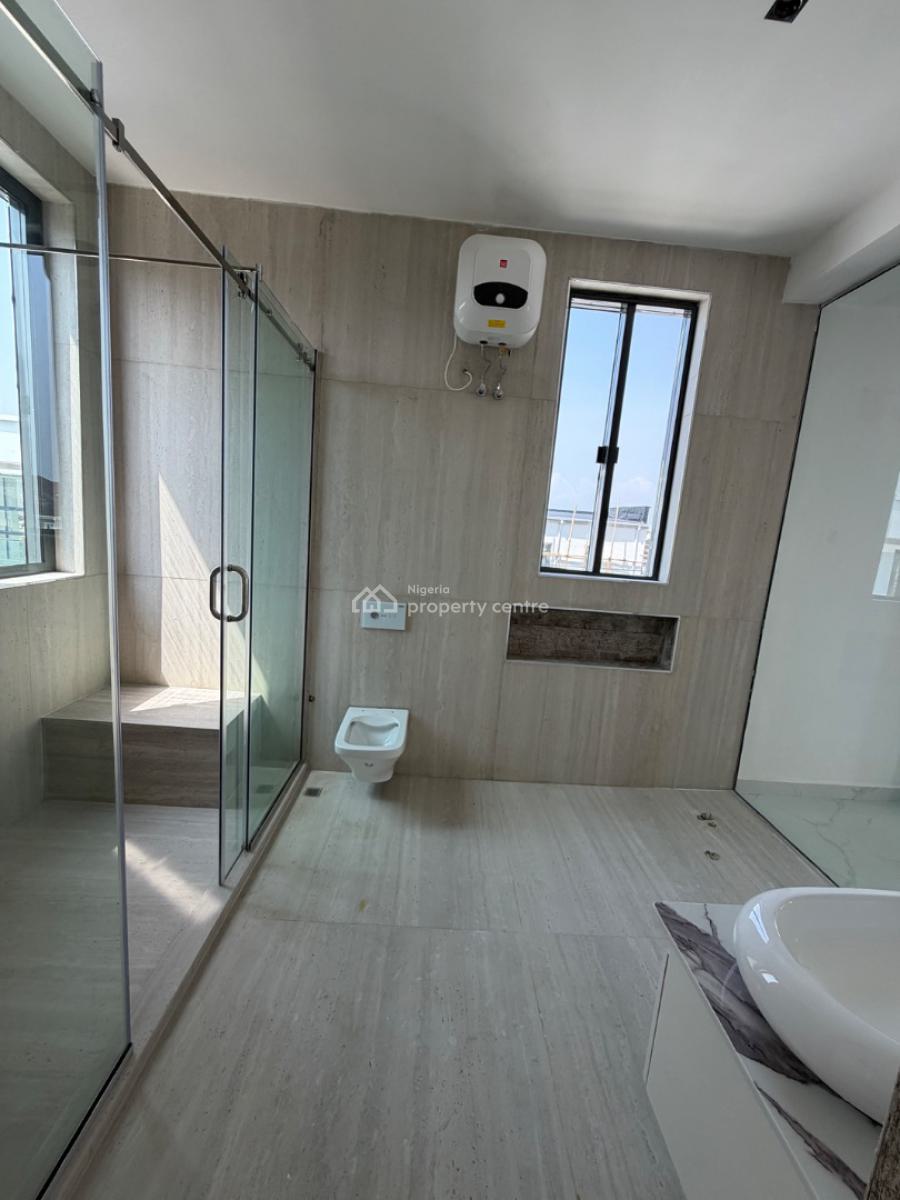 6bedroom Detached House in Osapa London Lekki, Secured Estate in Lekki, Osapa, Lekki, Lagos, Detached Duplex for Sale