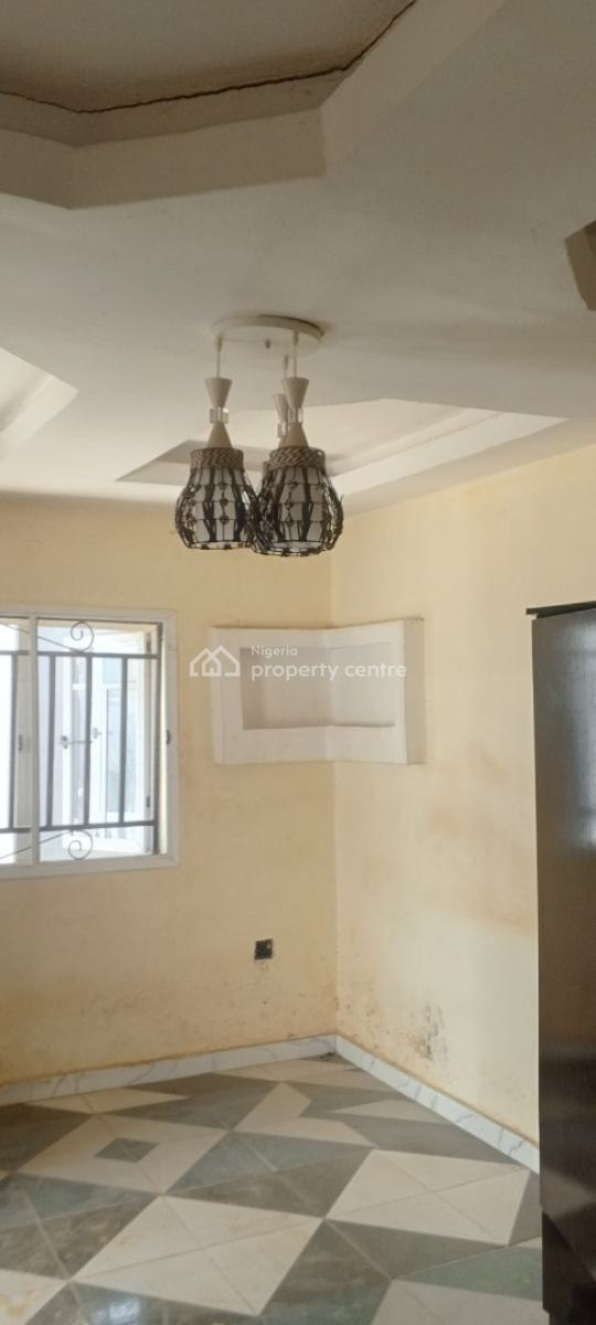 Lovely Pop 2 Bedroom Flat Ensuit, Short Drive From Ojodu Berger Lagos, Orinmerunmu, Asese, Ibafo, Ogun, Flat / Apartment for Rent