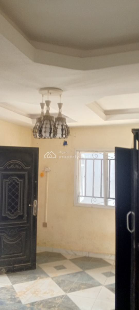 Lovely Pop 2 Bedroom Flat Ensuit, Short Drive From Ojodu Berger Lagos, Orinmerunmu, Asese, Ibafo, Ogun, Flat / Apartment for Rent