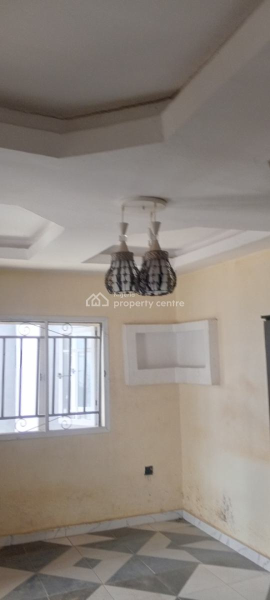 Lovely Pop 2 Bedroom Flat Ensuit, Short Drive From Ojodu Berger Lagos, Orinmerunmu, Asese, Ibafo, Ogun, Flat / Apartment for Rent