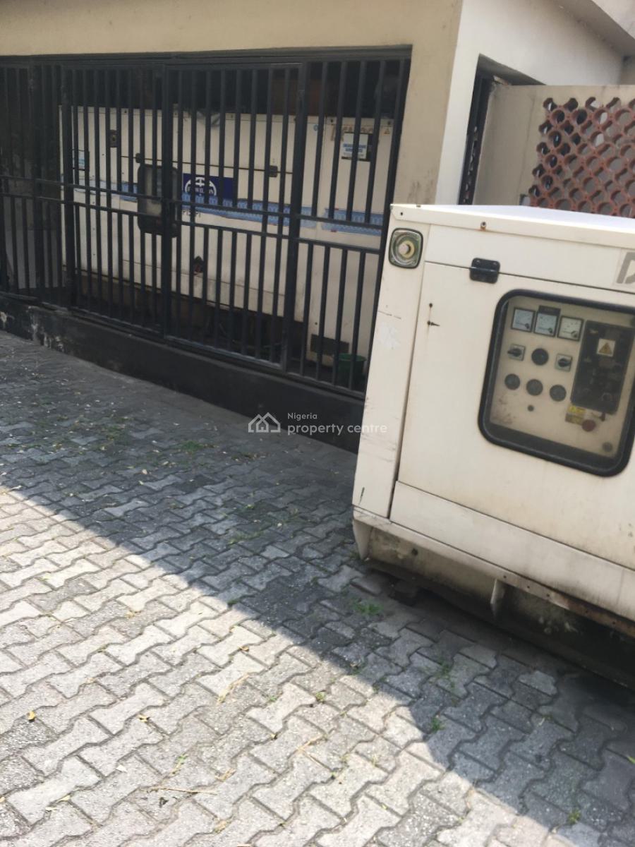 Fully Serviced 3bed Apartment + Bq Available in Lekki Phase 1, Lekki Phase 1, Lekki, Lagos, Flat / Apartment for Rent