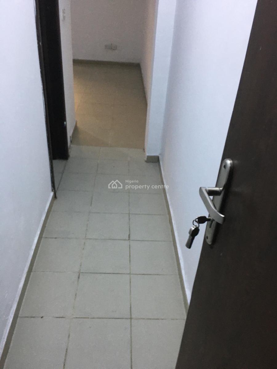 Fully Serviced 3bed Apartment + Bq Available in Lekki Phase 1, Lekki Phase 1, Lekki, Lagos, Flat / Apartment for Rent