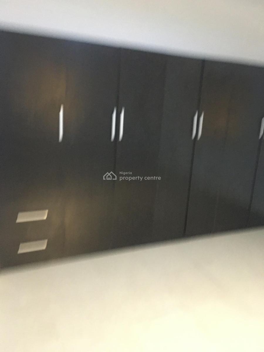 Fully Serviced 3bed Apartment + Bq Available in Lekki Phase 1, Lekki Phase 1, Lekki, Lagos, Flat / Apartment for Rent