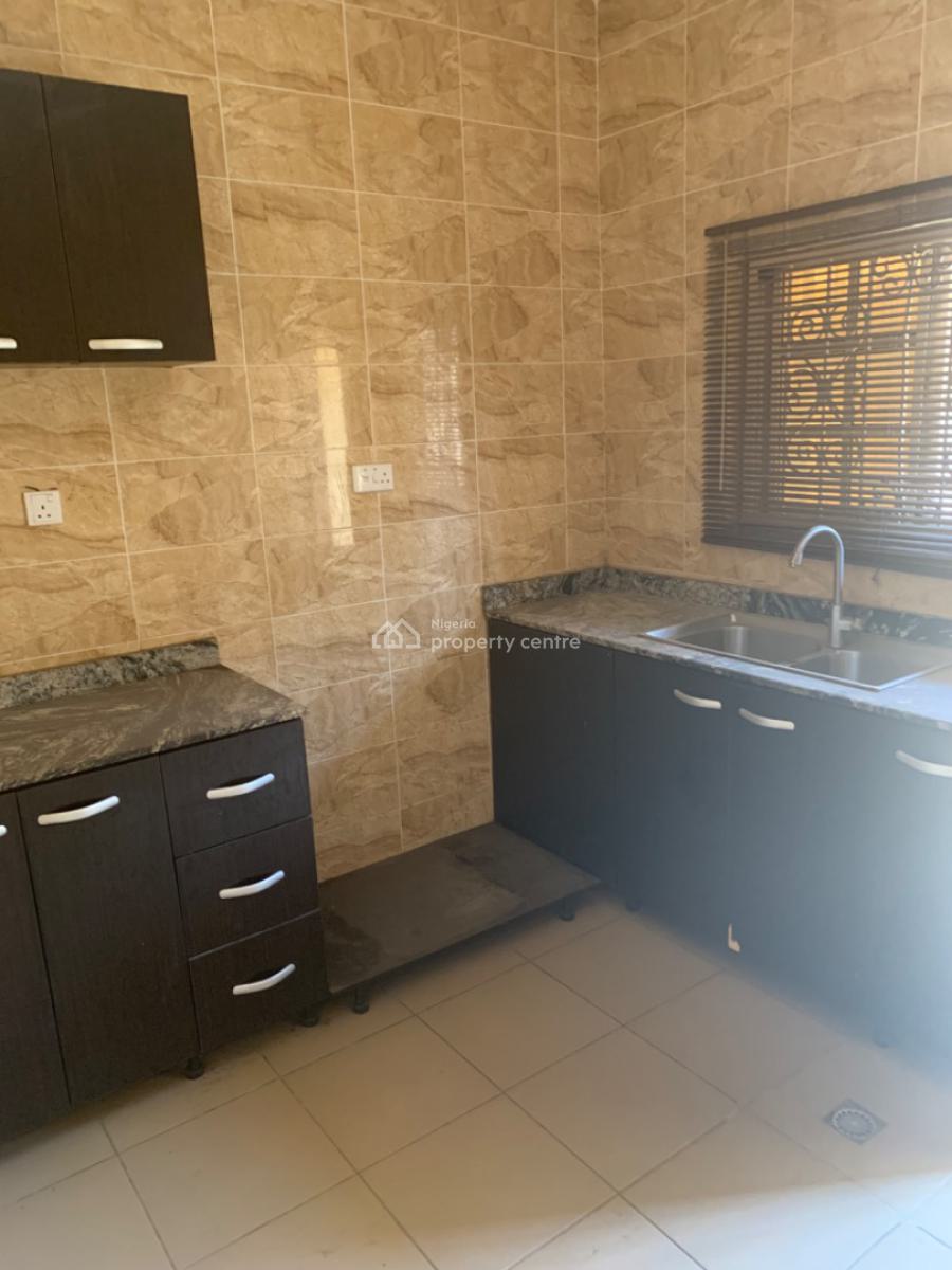 Spacious 2 Bedroom Flat on The Ground Floor, Gaduwa, Abuja, Flat / Apartment for Rent