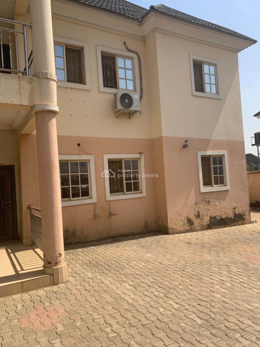 Spacious 2 Bedroom Flat on The Ground Floor, Gaduwa, Abuja, Flat / Apartment for Rent