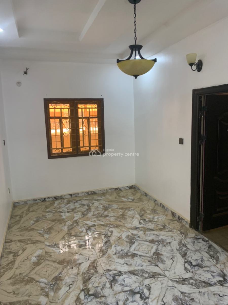 Spacious 3 Bedroom Flat on The Ground Floor, Gaduwa, Abuja, Flat / Apartment for Rent