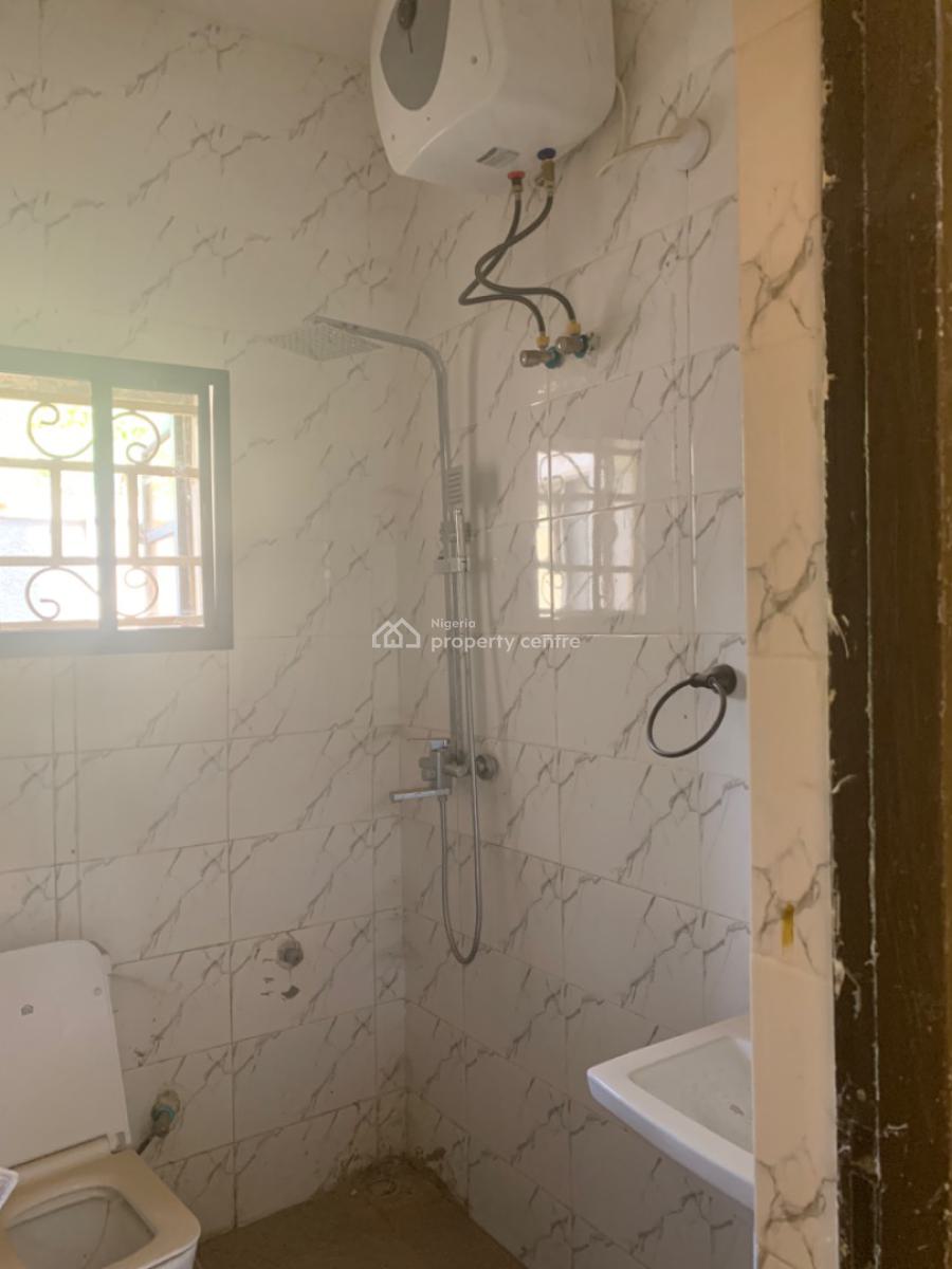 Spacious 3 Bedroom Flat on The Ground Floor, Gaduwa, Abuja, Flat / Apartment for Rent