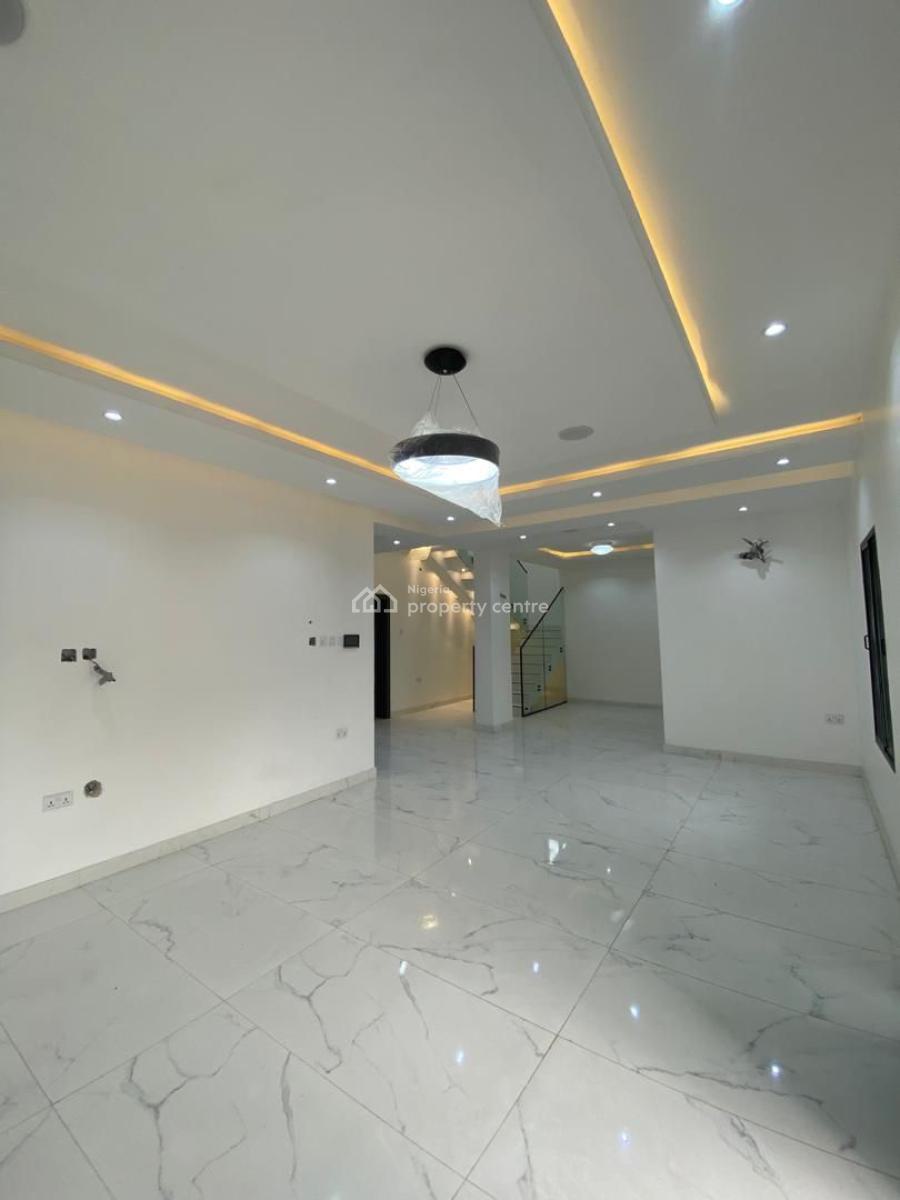 Luxury 4bedroom Maisonette, Lekki Phase 1, Lekki, Lagos, Flat / Apartment for Sale