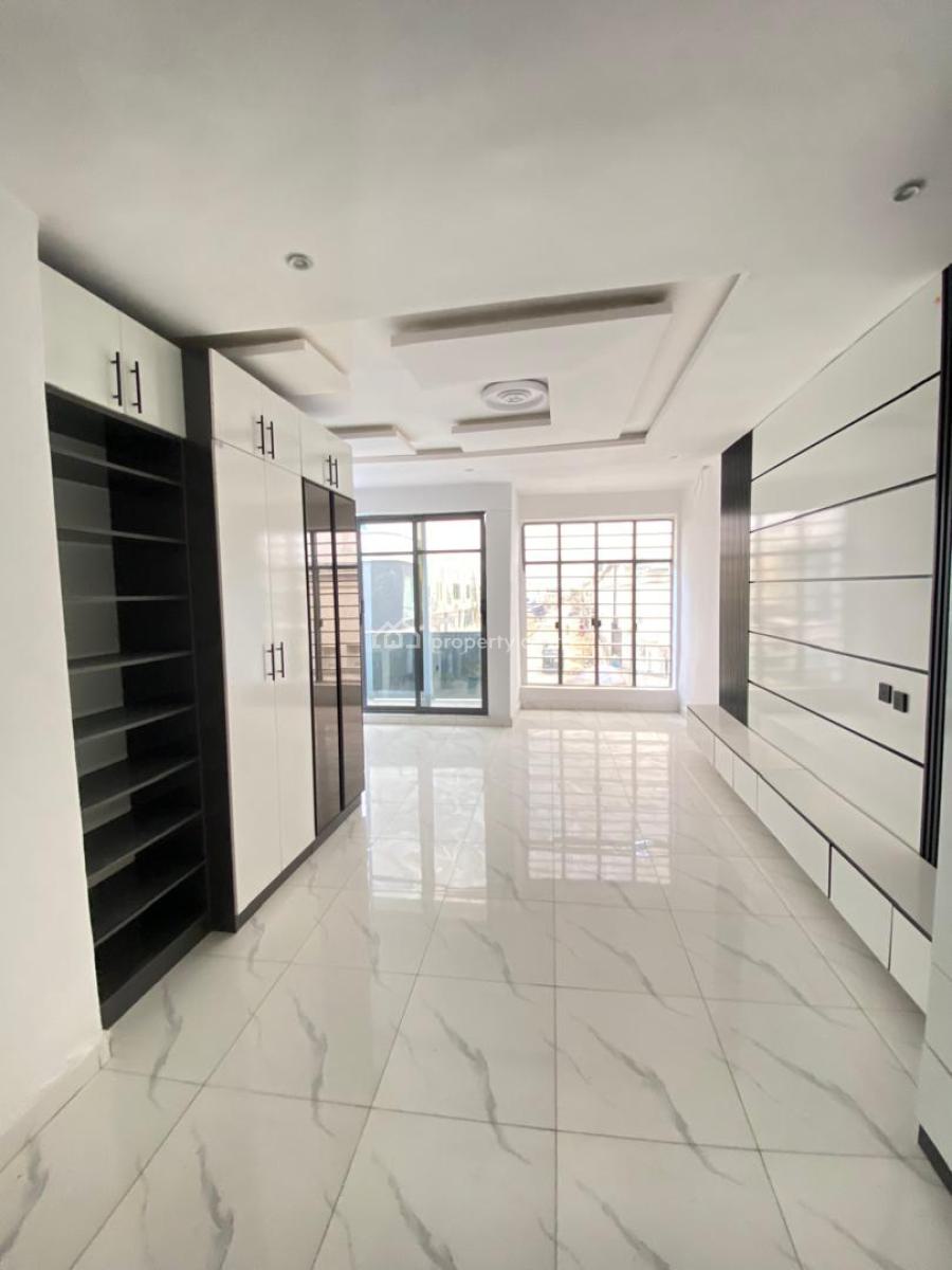 4 Bedroom, Ikota, Lekki, Lagos, Semi-detached Duplex for Sale