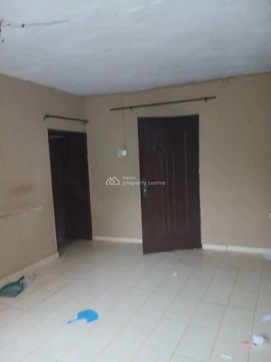 Beautiful Executive Standard Mini Flat, Shomolu, Lagos, Mini Flat (room and Parlour) for Rent