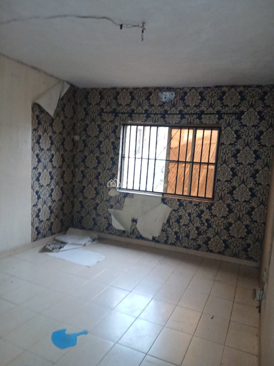 Beautiful Executive Standard Mini Flat, Shomolu, Lagos, Mini Flat (room and Parlour) for Rent