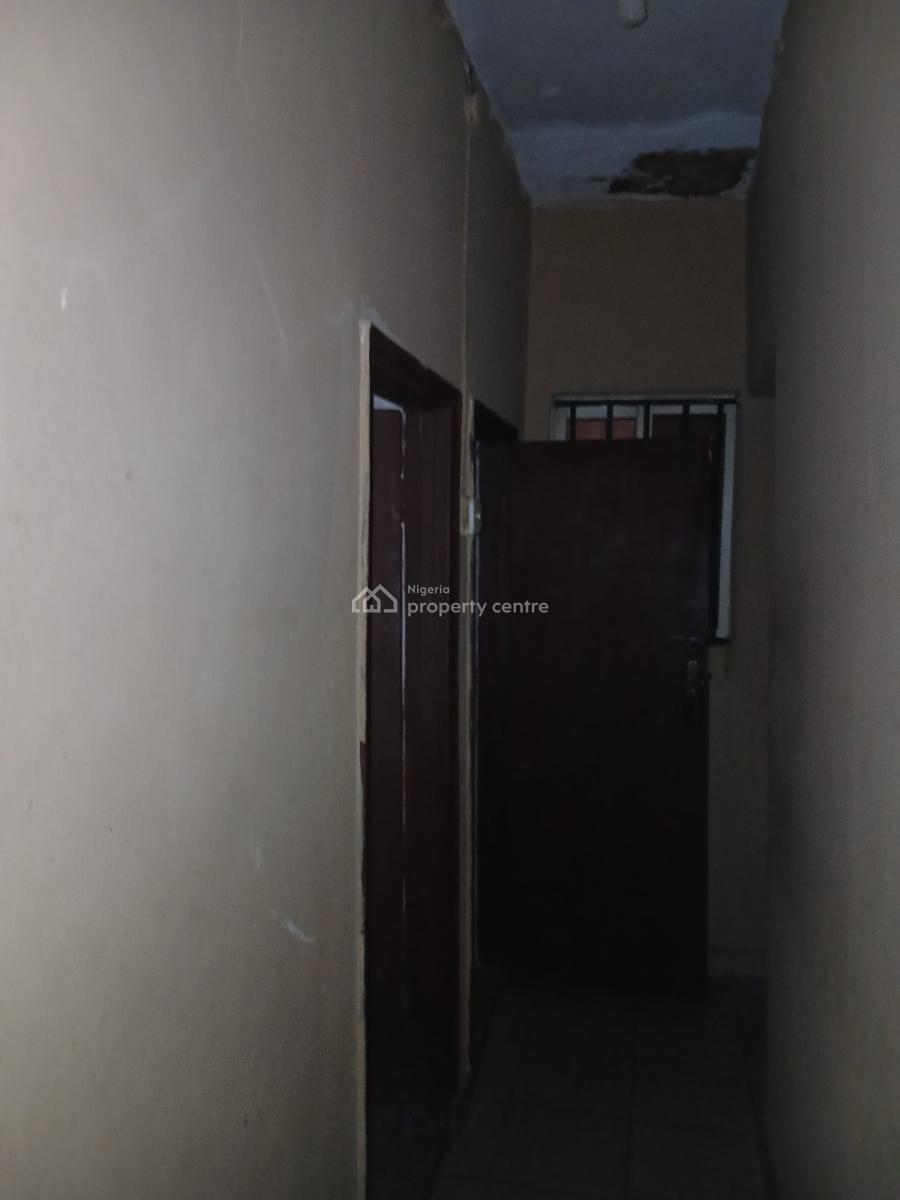 Beautiful Executive Standard Mini Flat, Shomolu, Lagos, Mini Flat (room and Parlour) for Rent