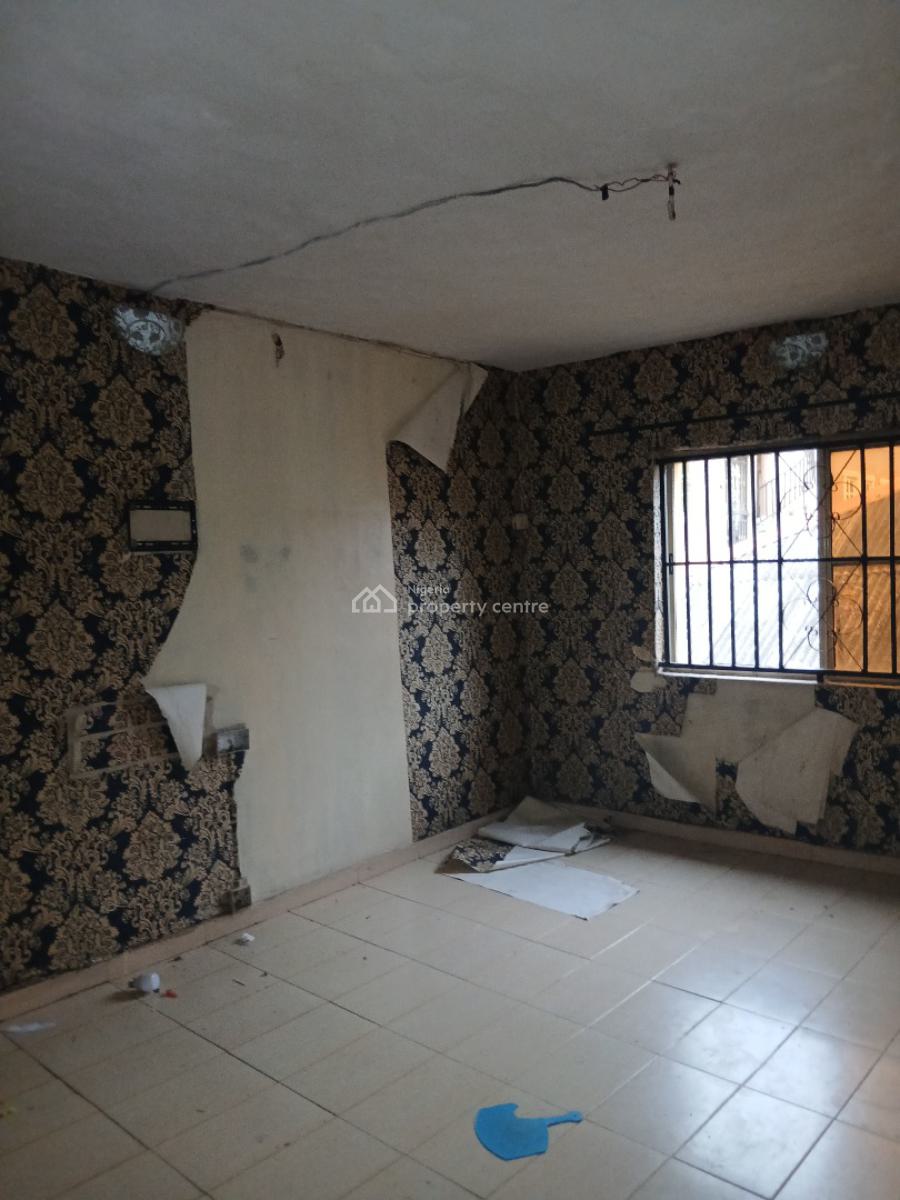 Beautiful Executive Standard Mini Flat, Shomolu, Lagos, Mini Flat (room and Parlour) for Rent