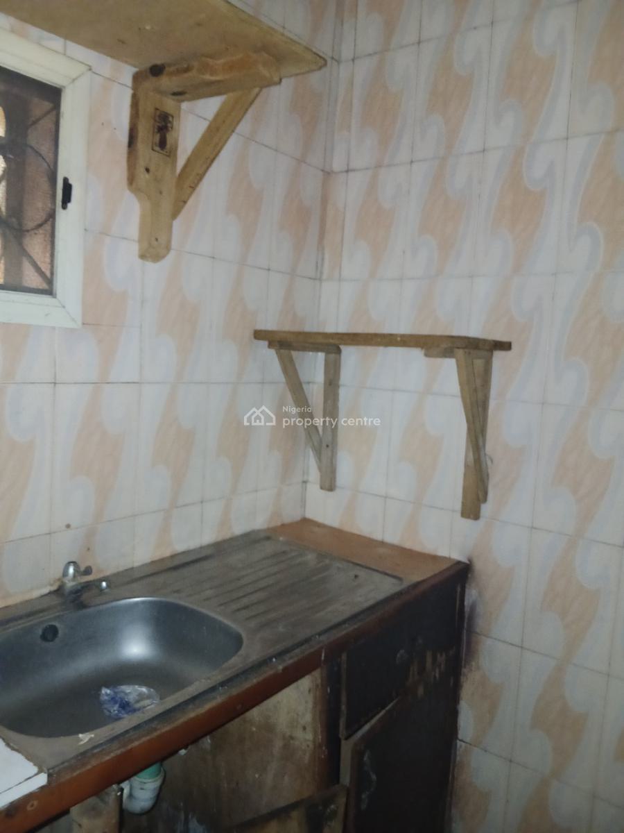 Beautiful Executive Standard Mini Flat, Shomolu, Lagos, Mini Flat (room and Parlour) for Rent