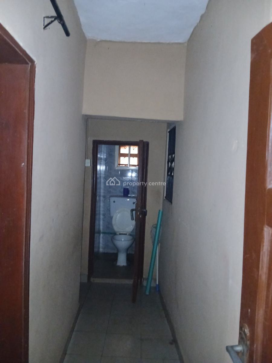 Beautiful Executive Standard Mini Flat, Shomolu, Lagos, Mini Flat (room and Parlour) for Rent
