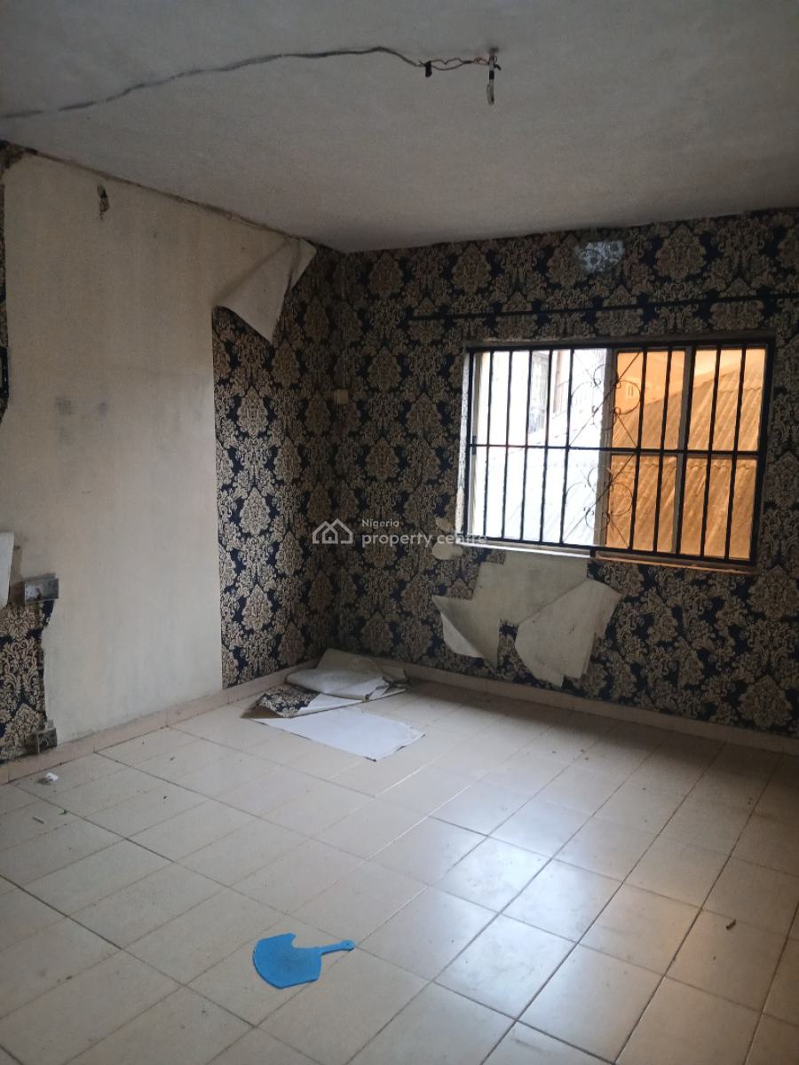 Beautiful Executive Standard Mini Flat, Shomolu, Lagos, Mini Flat (room and Parlour) for Rent