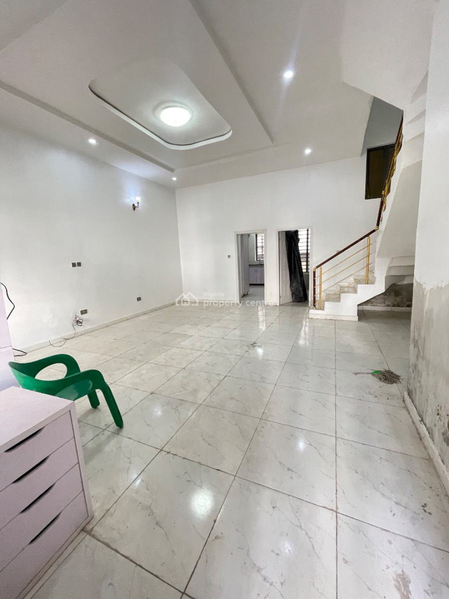 a 4bedroom Terrace Duplex, Ikota Gra, Ikota, Lekki, Lagos, Terraced Duplex for Sale
