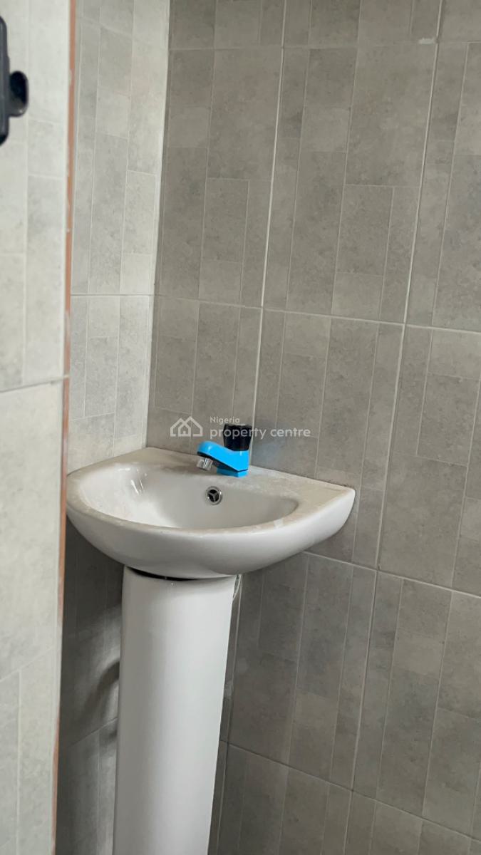 2 Bedroom Flat, United Estate Sangotedo, Sangotedo, Ajah, Lagos, Flat / Apartment for Rent