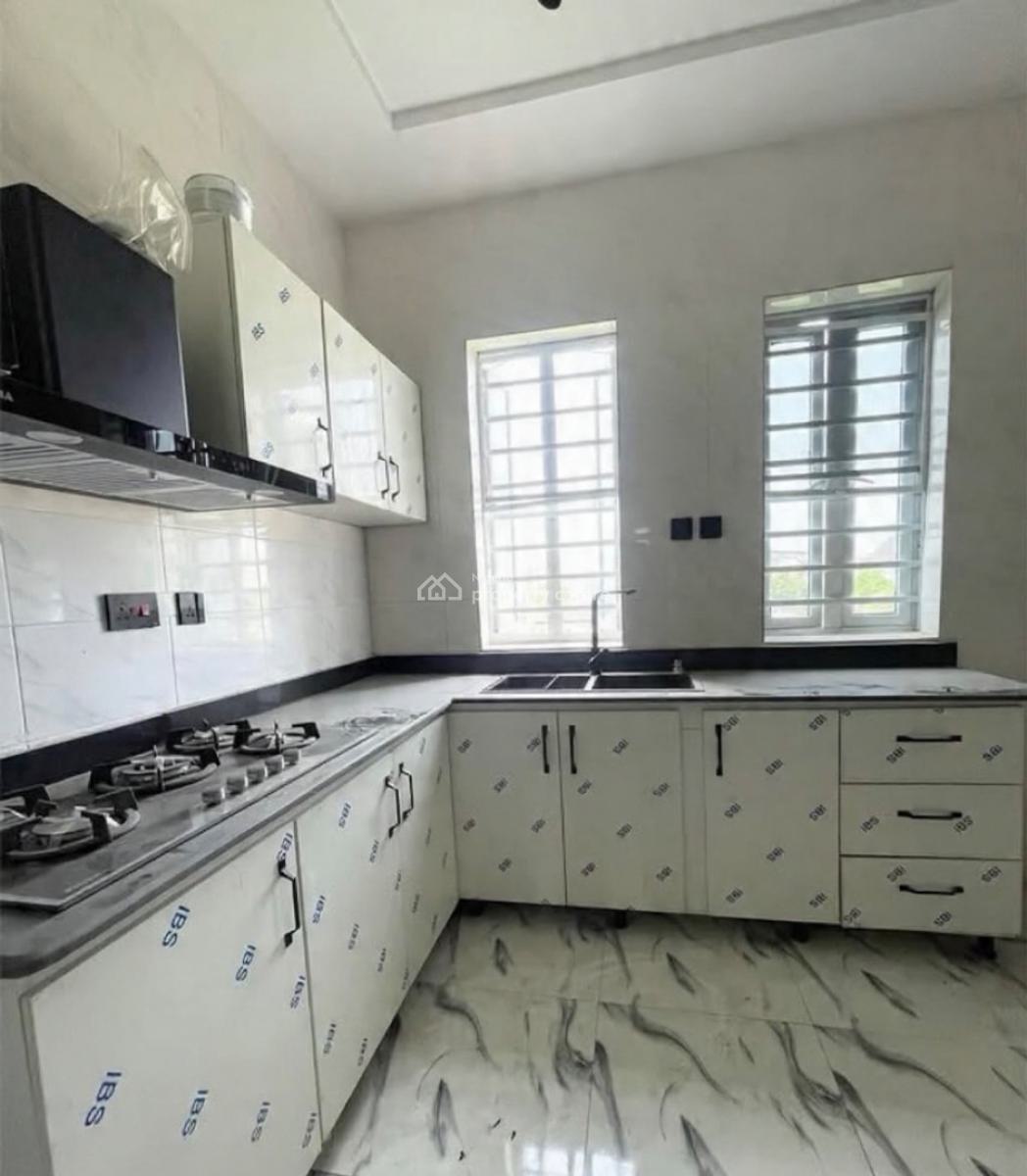 Lovely 3 Bedroom Apartment with Bq, Badore, Badore, Ajah, Lagos, Block of Flats for Sale
