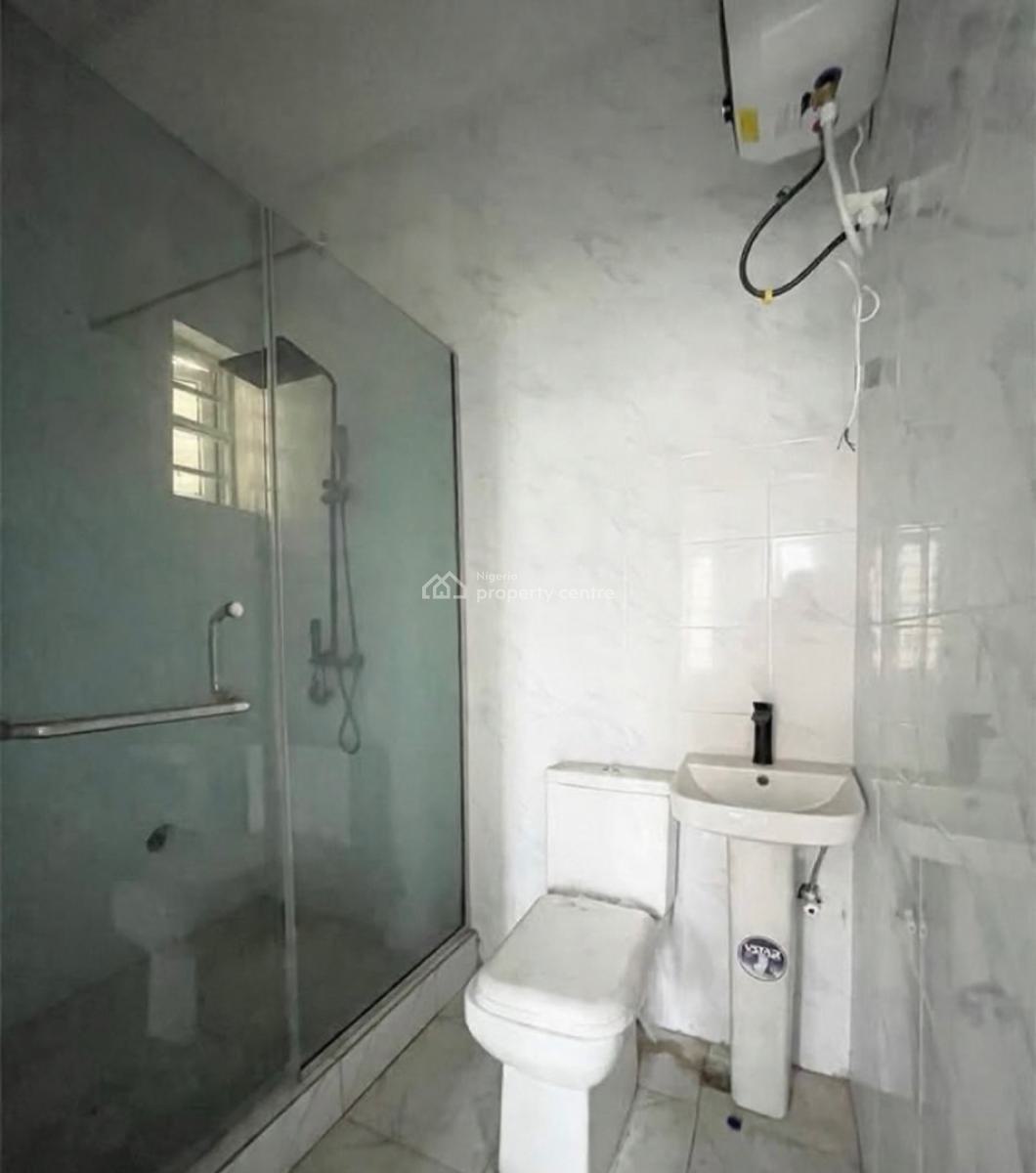 Lovely 3 Bedroom Apartment with Bq, Badore, Badore, Ajah, Lagos, Block of Flats for Sale