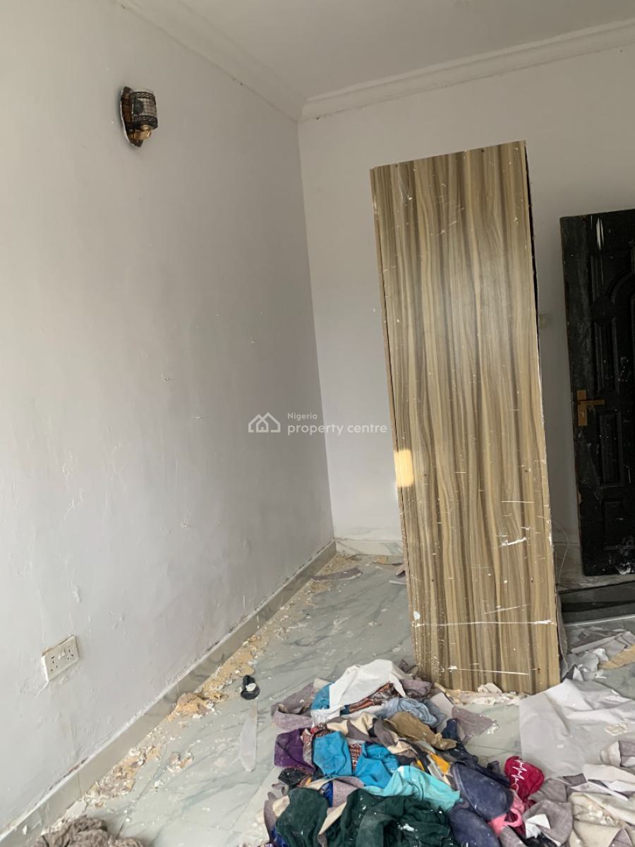 Tastefully Renovated 2 Bedroom with Dinning, Abijo, Victory Villa Estate, Ajah, Lagos, Flat / Apartment for Rent