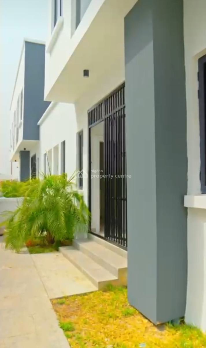 Smart *4-bedroom Detached Duplex* with 2 Rooms Bq., Royal Garden Estate Ajah Lagos., Ajah, Lagos, Detached Duplex for Sale