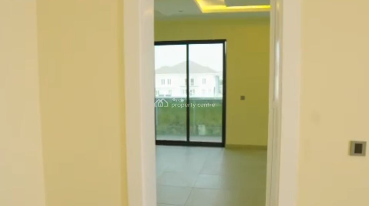 Smart *4-bedroom Detached Duplex* with 2 Rooms Bq., Royal Garden Estate Ajah Lagos., Ajah, Lagos, Detached Duplex for Sale