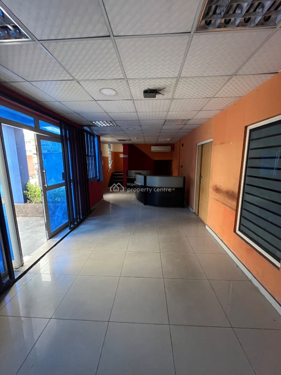 Multiple Units Office Space Available in Ikate, Lekki, Lekki Phase 1, Lekki, Lagos, Office Space for Rent