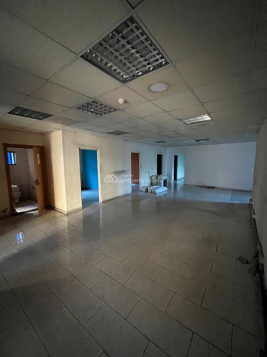 Multiple Units Office Space Available in Ikate, Lekki, Lekki Phase 1, Lekki, Lagos, Office Space for Rent