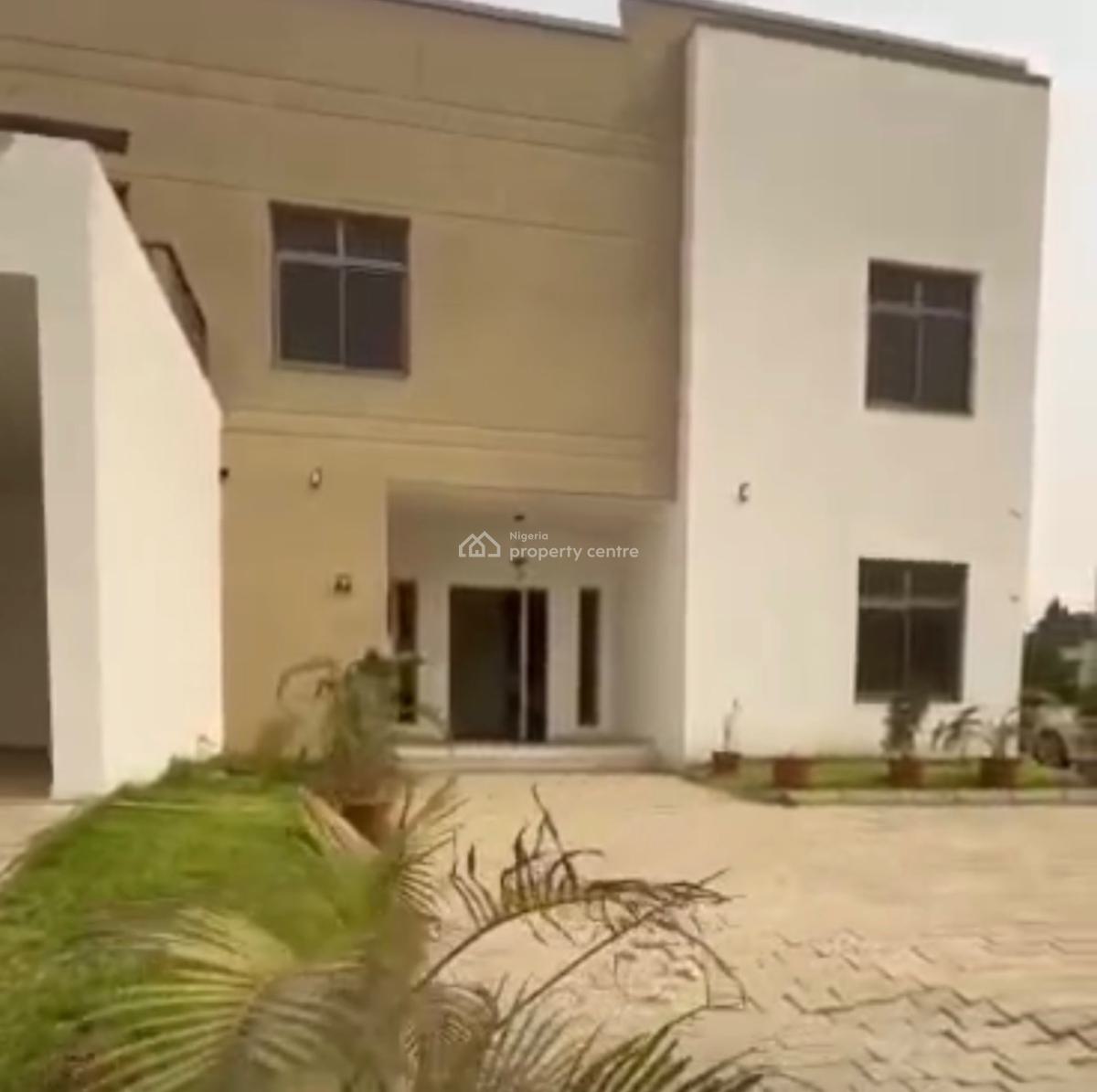 Standard 4 Bedroom Duplex + Bq and 2 Sitting Rooms, Maitama Main, Maitama District, Abuja, Detached Duplex for Sale