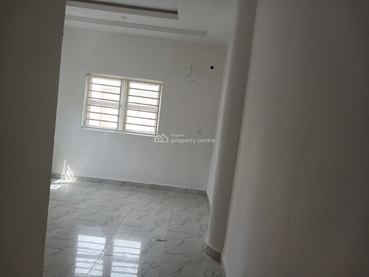 Newly Renovated 2 Bedroom Apartment + Bq, Eleganza Gardens Vgc Bus Stop, Vgc, Lekki, Lagos, Flat / Apartment for Rent