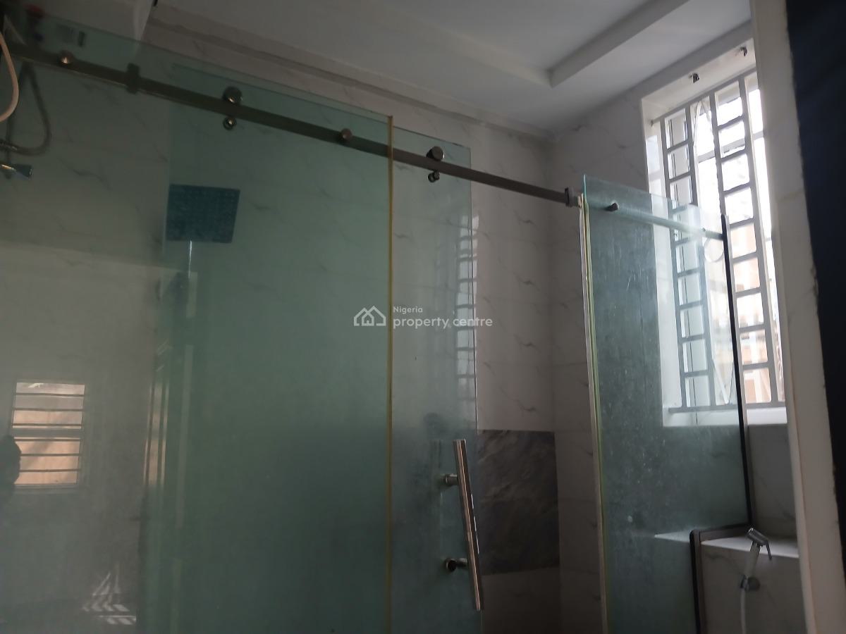 Newly Renovated 2 Bedroom Apartment + Bq, Eleganza Gardens Vgc Bus Stop, Vgc, Lekki, Lagos, Flat / Apartment for Rent