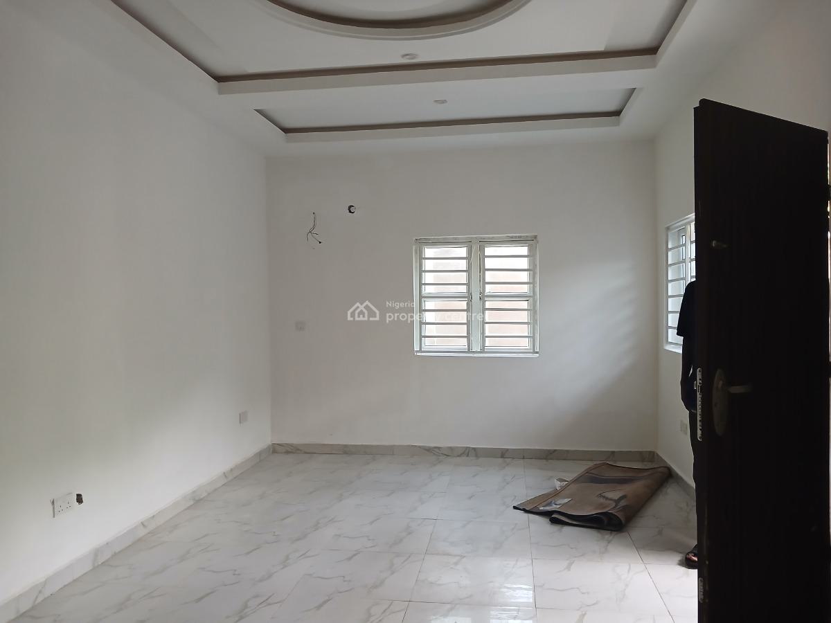 Newly Renovated 2 Bedroom Apartment + Bq, Eleganza Gardens Vgc Bus Stop, Vgc, Lekki, Lagos, Flat / Apartment for Rent