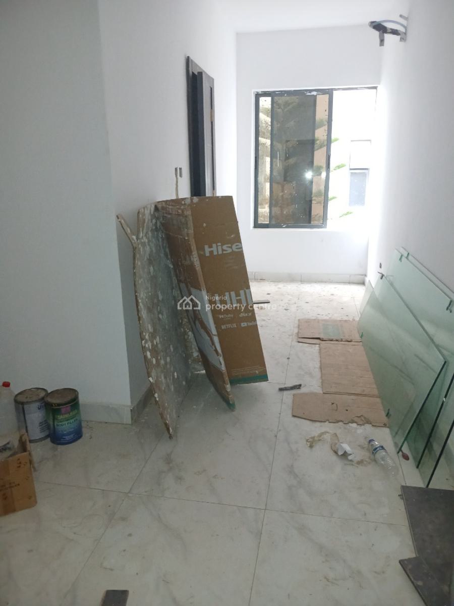 Spacious Selfcon, Water Cooperation Drive, Victoria Island (vi), Lagos, Self Contain (single Rooms) for Rent