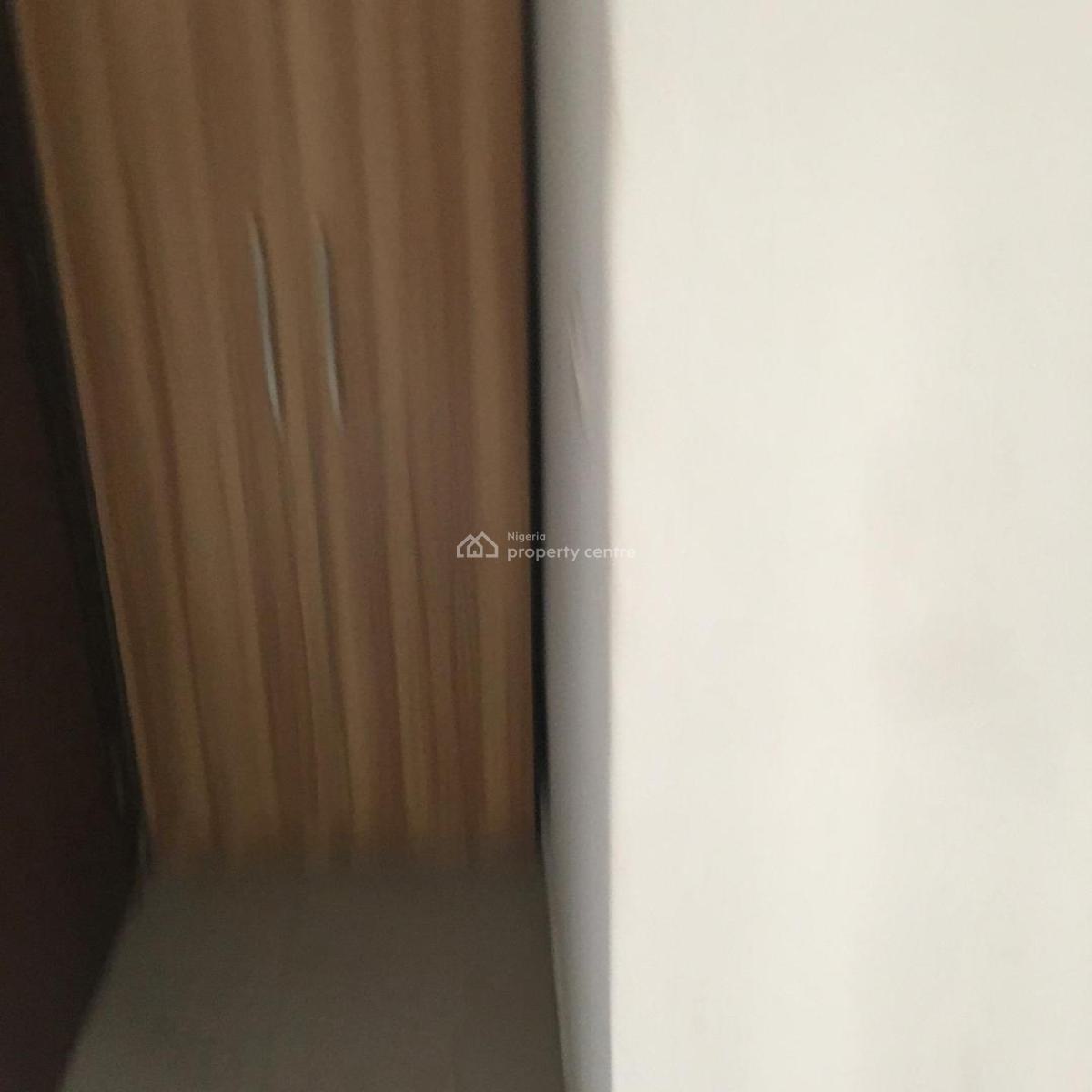 Standard 3 Bedroom Apartment with Bq, Lekki Phase 1, Lekki, Lagos, Flat / Apartment for Rent