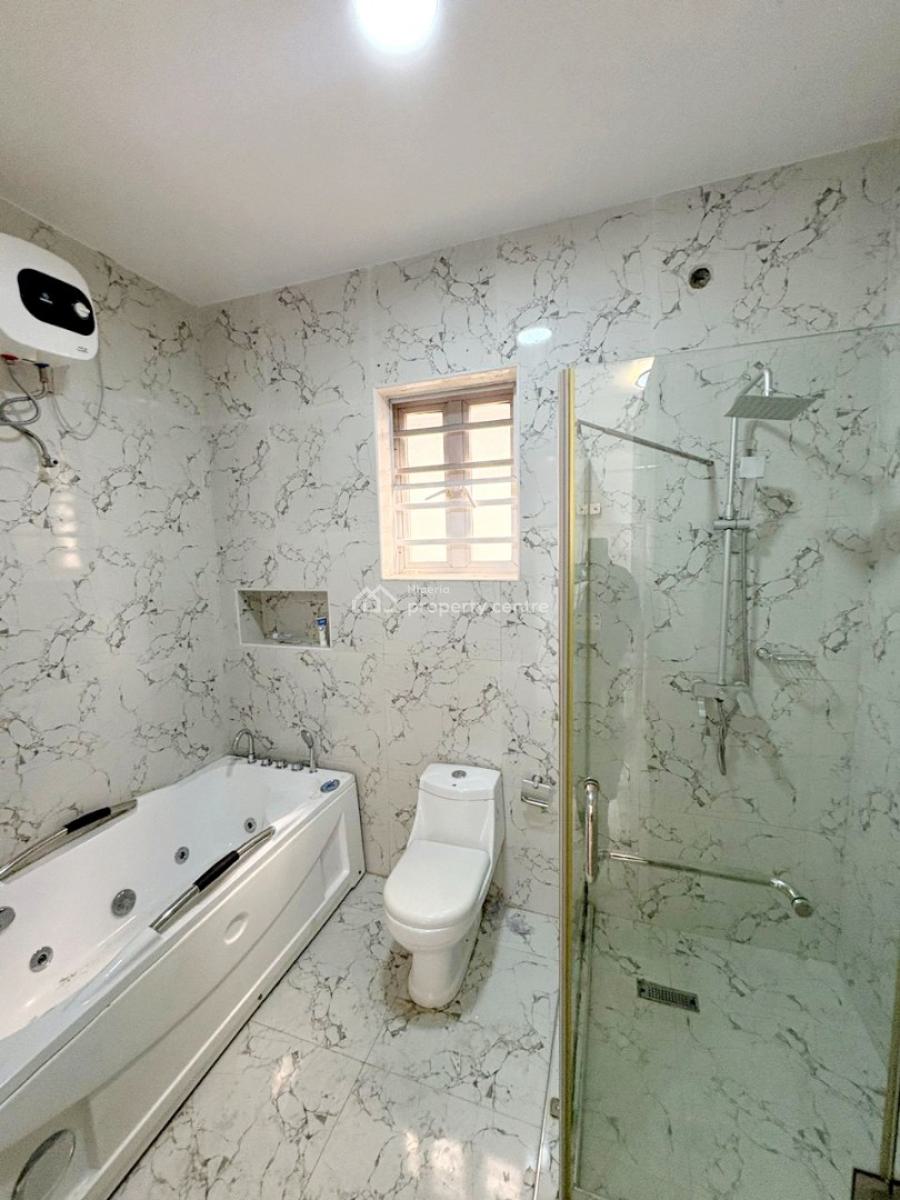 Brand New Masters Bedroom with Kitchenette, Balcony & Jacuzzi Upstair, Van Daniel Estate, Orchid Road, Lekki, Lagos, Flat / Apartment for Rent