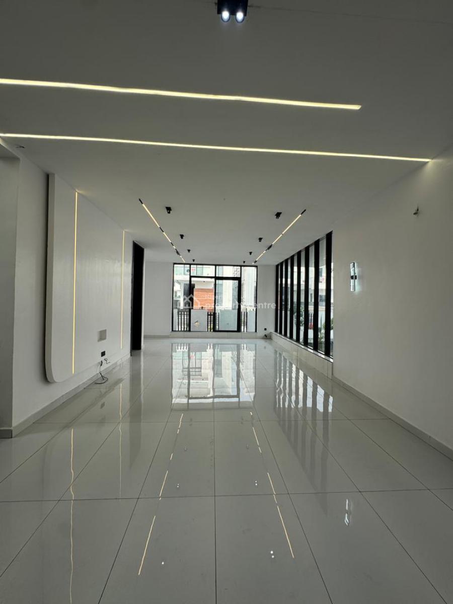Aesthetically 5 Bedroom Detached Duplex with Bq, in a Well Secured Estate at Chevron. Ideal for Families and Individual, Lekki, Lagos, Detached Duplex for Sale