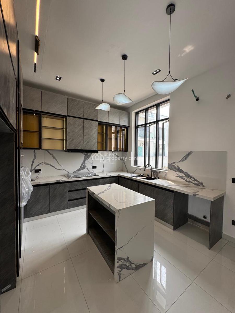 Aesthetically 5 Bedroom Detached Duplex with Bq, in a Well Secured Estate at Chevron. Ideal for Families and Individual, Lekki, Lagos, Detached Duplex for Sale