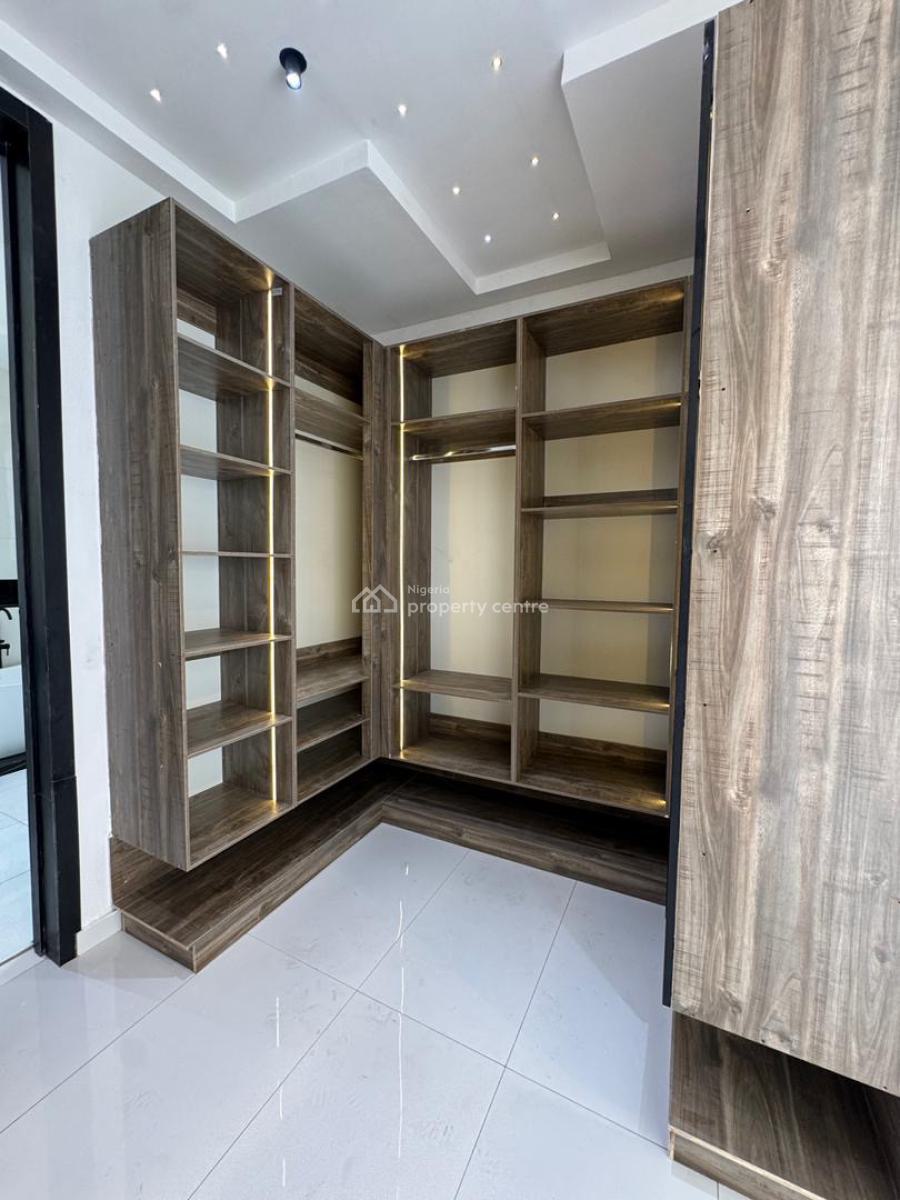 Aesthetically 5 Bedroom Detached Duplex with Bq, in a Well Secured Estate at Chevron. Ideal for Families and Individual, Lekki, Lagos, Detached Duplex for Sale