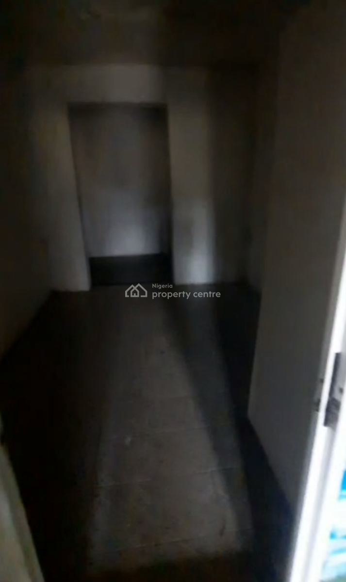 Spacious, Massively Big Shop, Aguda, Surulere, Lagos, Shop for Rent