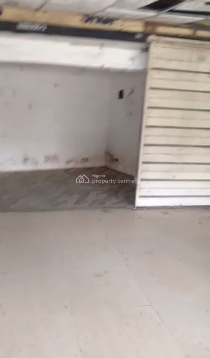Massively Spacious Big Shop on Busy Road, Stadium, Surulere, Lagos, Shop for Rent