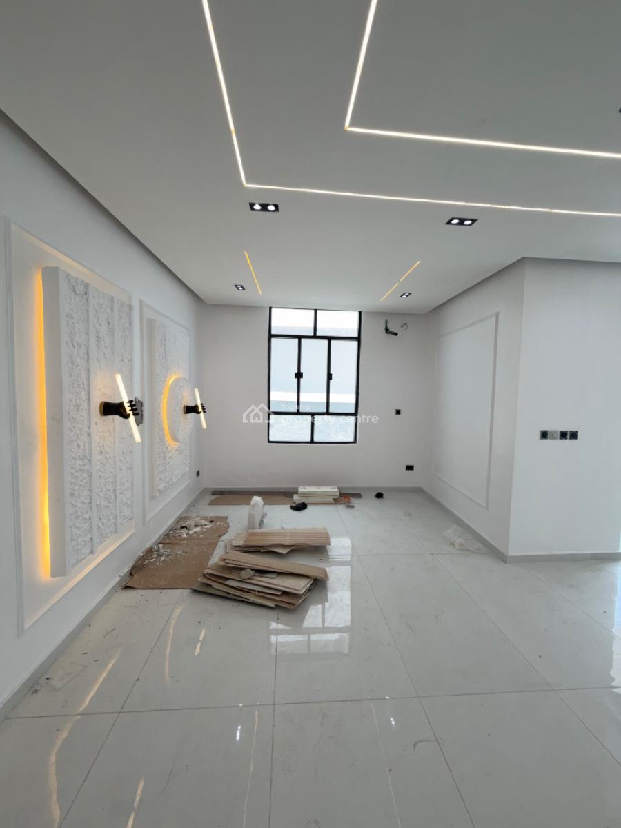 5bedroom Detached House in Chevron Lekki, Chevron Drive Lekki, Lekki, Lagos, Detached Duplex for Sale