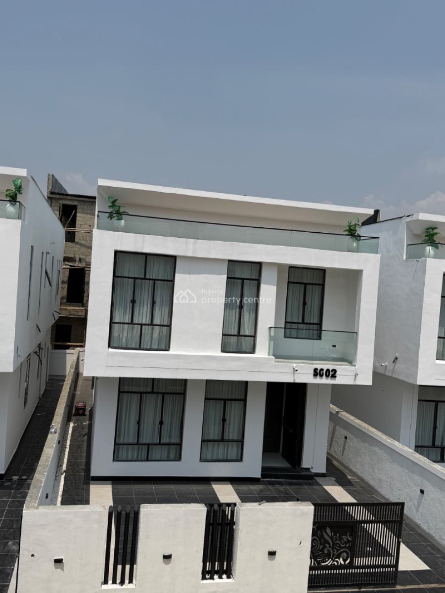 5bedroom Detached House in Chevron Lekki, Chevron Drive Lekki, Lekki, Lagos, Detached Duplex for Sale