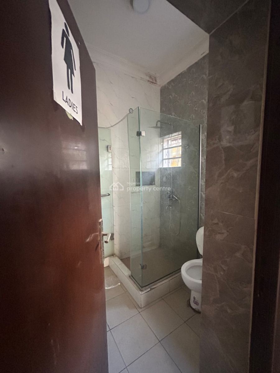 Well Maintained Five (5) Bedroom Semi Detached House, Lekki Phase 1, Lekki, Lagos, Semi-detached Duplex for Rent