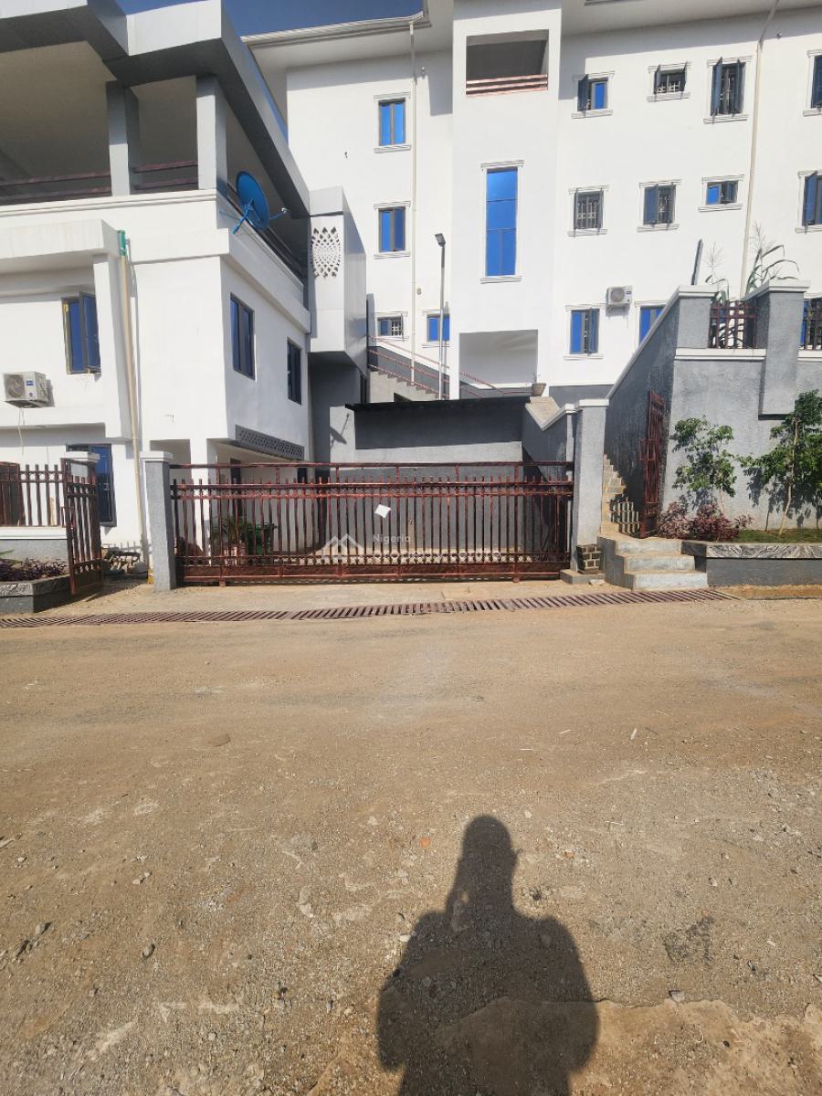 Beautiful, Brand New 3 Bedrooms Duplex with Open Kitchen Plan, Naf Valley Estate, Asokoro District, Abuja, House for Rent