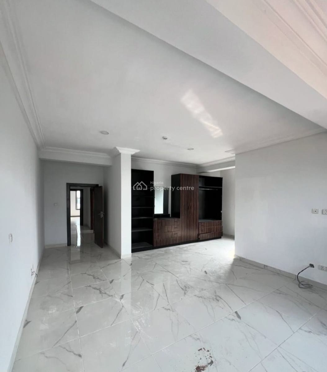 Serviced 3 Bedroom En-suite Flat with Fitted Kitchen Cabinets Only, Ai, Oniru, Victoria Island (vi), Lagos, Flat / Apartment for Rent