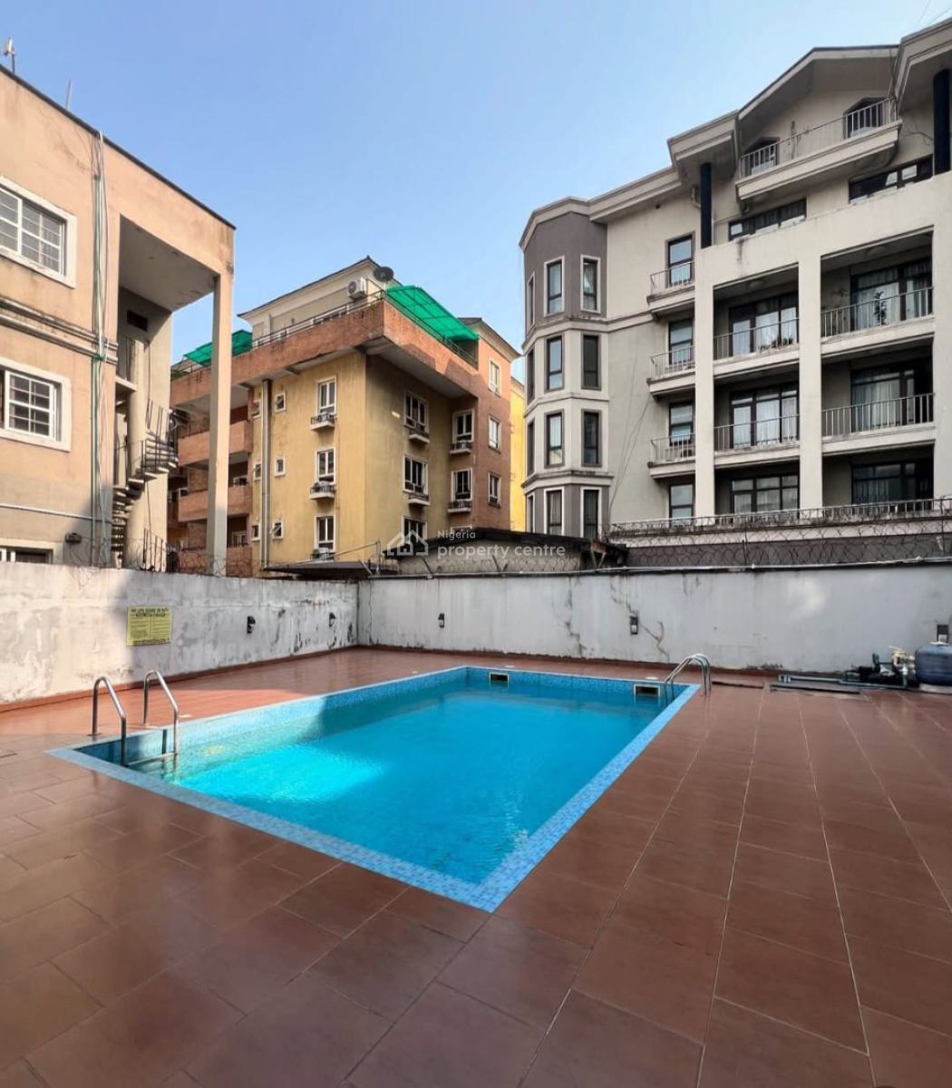 Serviced 3 Bedroom En-suite Flat with Fitted Kitchen Cabinets Only, Ai, Oniru, Victoria Island (vi), Lagos, Flat / Apartment for Rent