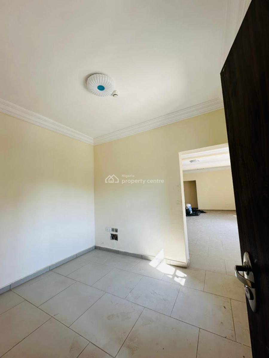 Exclusive Block of 14 Luxury 3-bedroom Apartments with Bq & Penthouses, Lekki Phase 1, Lekki, Lagos, Flat / Apartment for Rent