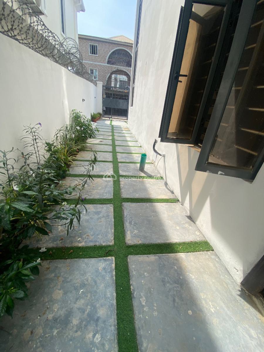 Beautifully Built 4bed in a Secured Envrmt with Gud Light, Ologolo, Lekki Lagos, Lekki, Lagos, Semi-detached Duplex for Sale