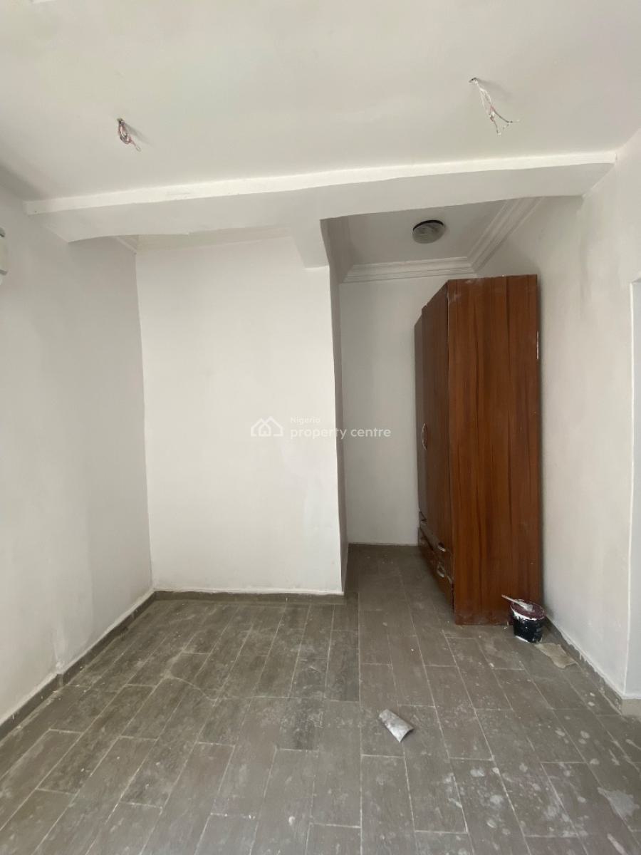 Spacious Studio Room with Small Palour Space with Prepaid Meter, Chevron, Lekki, Lagos, Self Contain (single Rooms) for Rent